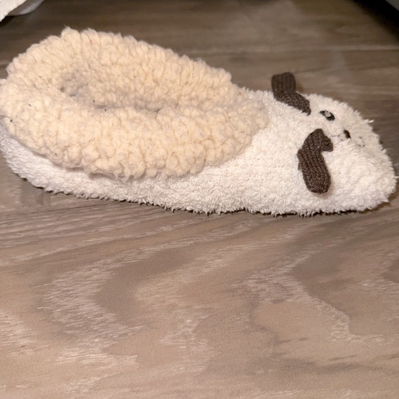 Cute dog  slipper socks their fluffy texture, brown ears, embroidered face s/m - Picture 2 of 7